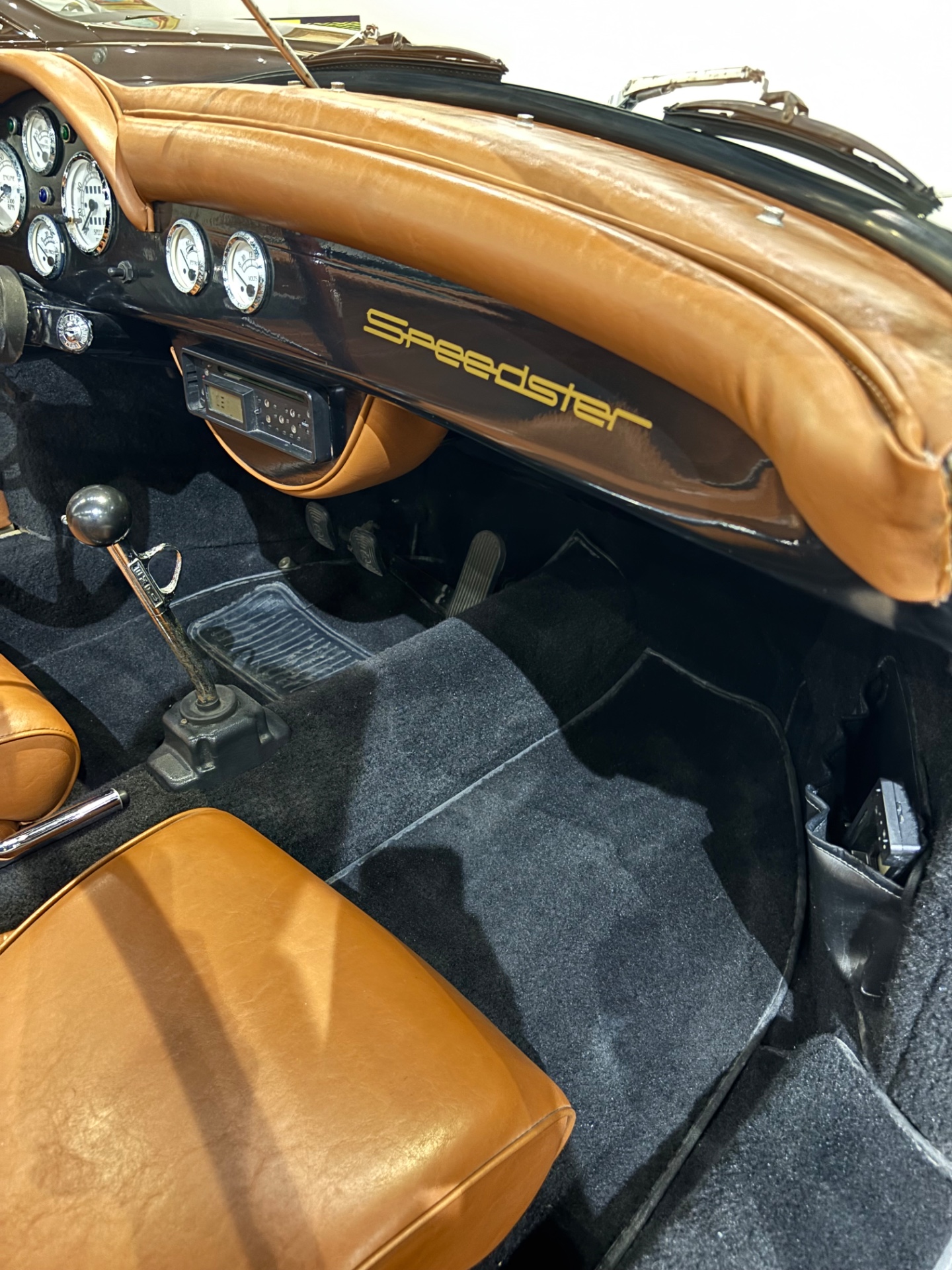 The New Auto Toy Store LLC - Used vehicle - CONVERTIBLE PORSCHE 356 SPEEDSTER REPLICA 1957
