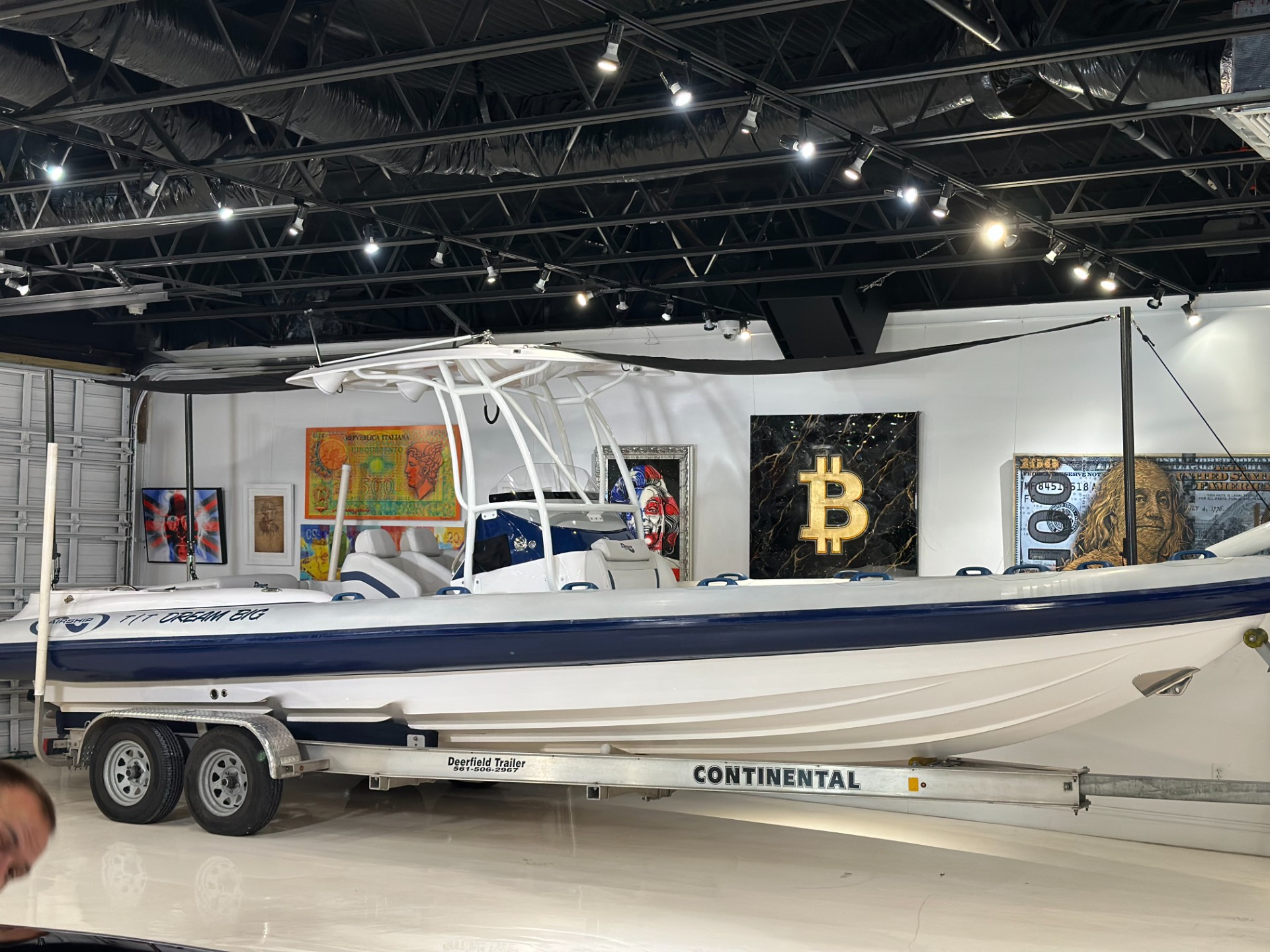 The New Auto Toy Store LLC - Used vehicle - VESSEL AIRSHIP 300 DS 2022