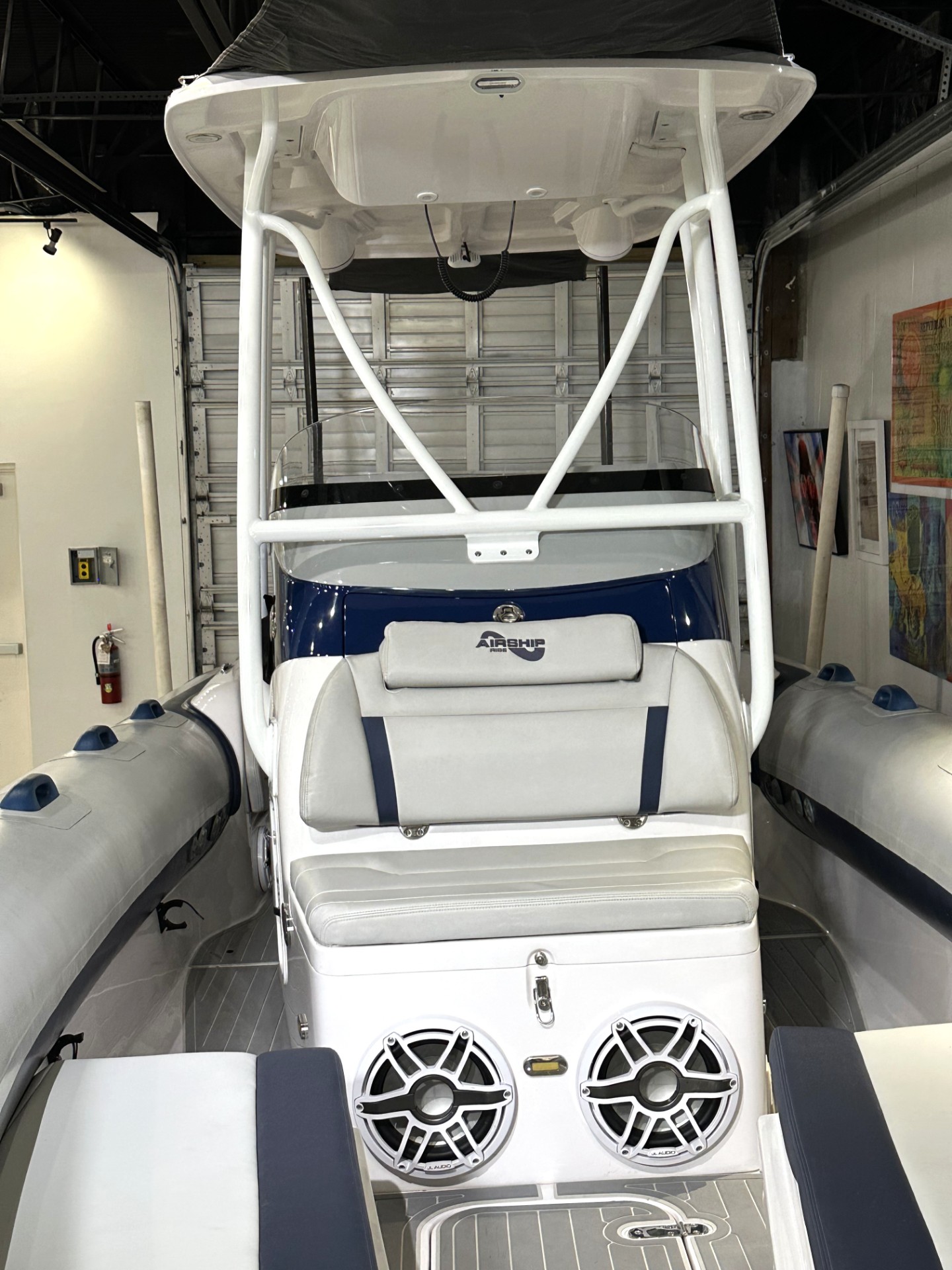 The New Auto Toy Store LLC - Used vehicle - VESSEL AIRSHIP 300 DS 2022