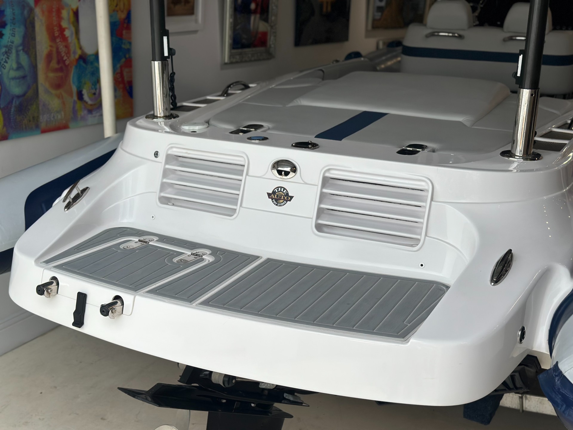 The New Auto Toy Store LLC - Used vehicle - VESSEL AIRSHIP 300 DS 2022