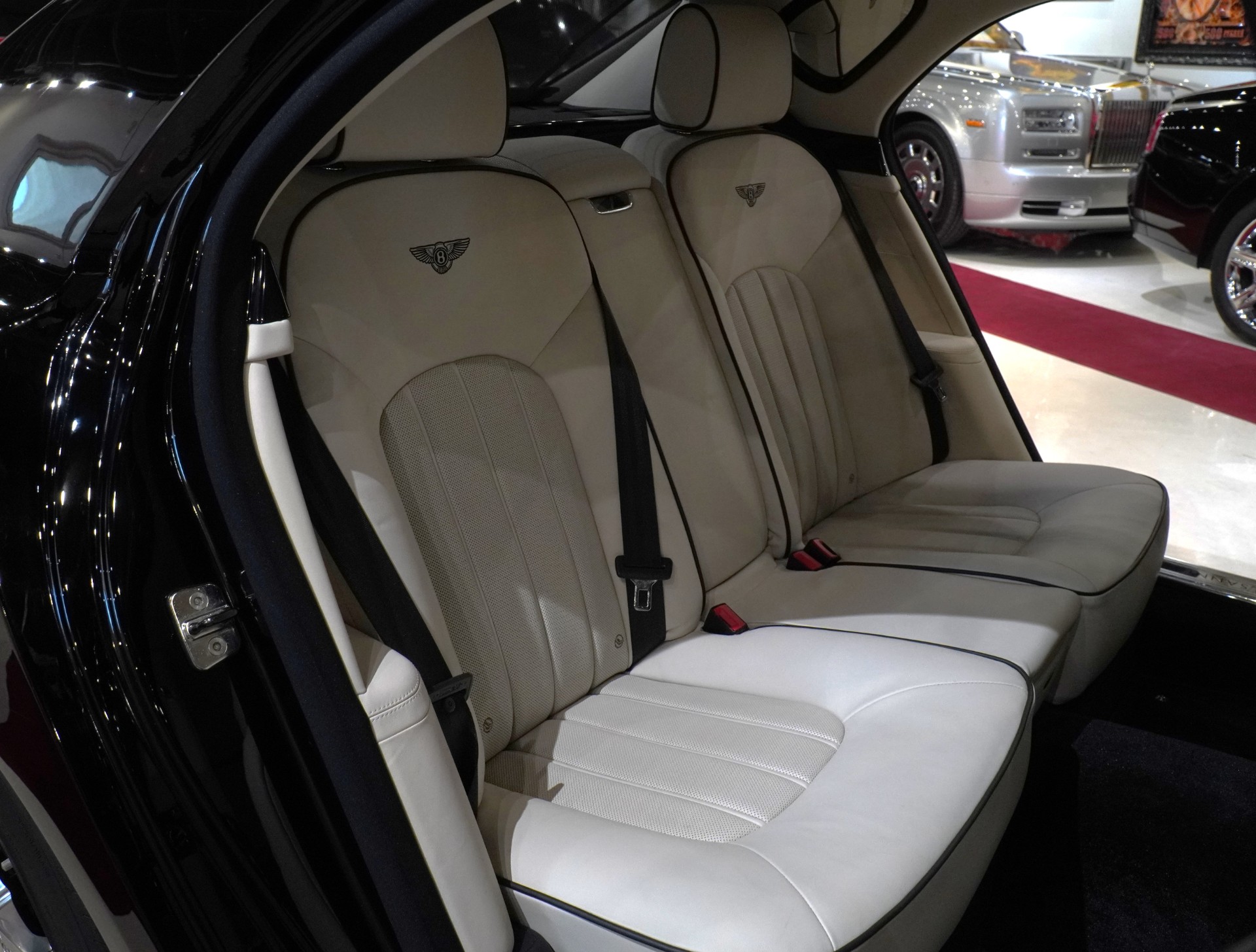 The New Auto Toy Store LLC - Used vehicle - SEDAN BENTLEY MULSANNE 2013