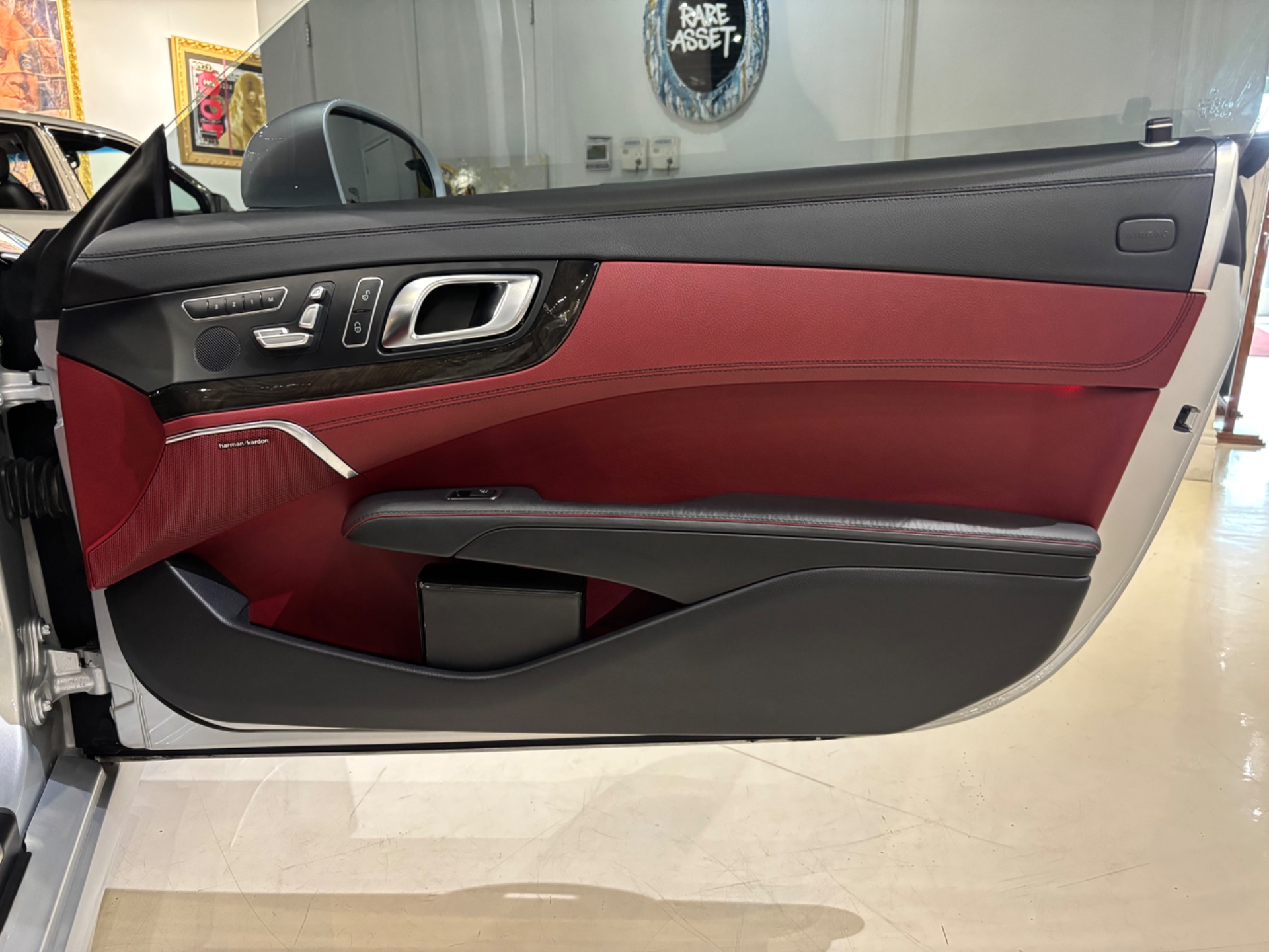 The New Auto Toy Store LLC - Used vehicle - CONVERTIBLE MERCEDES-BENZ SL-CLASS 2013