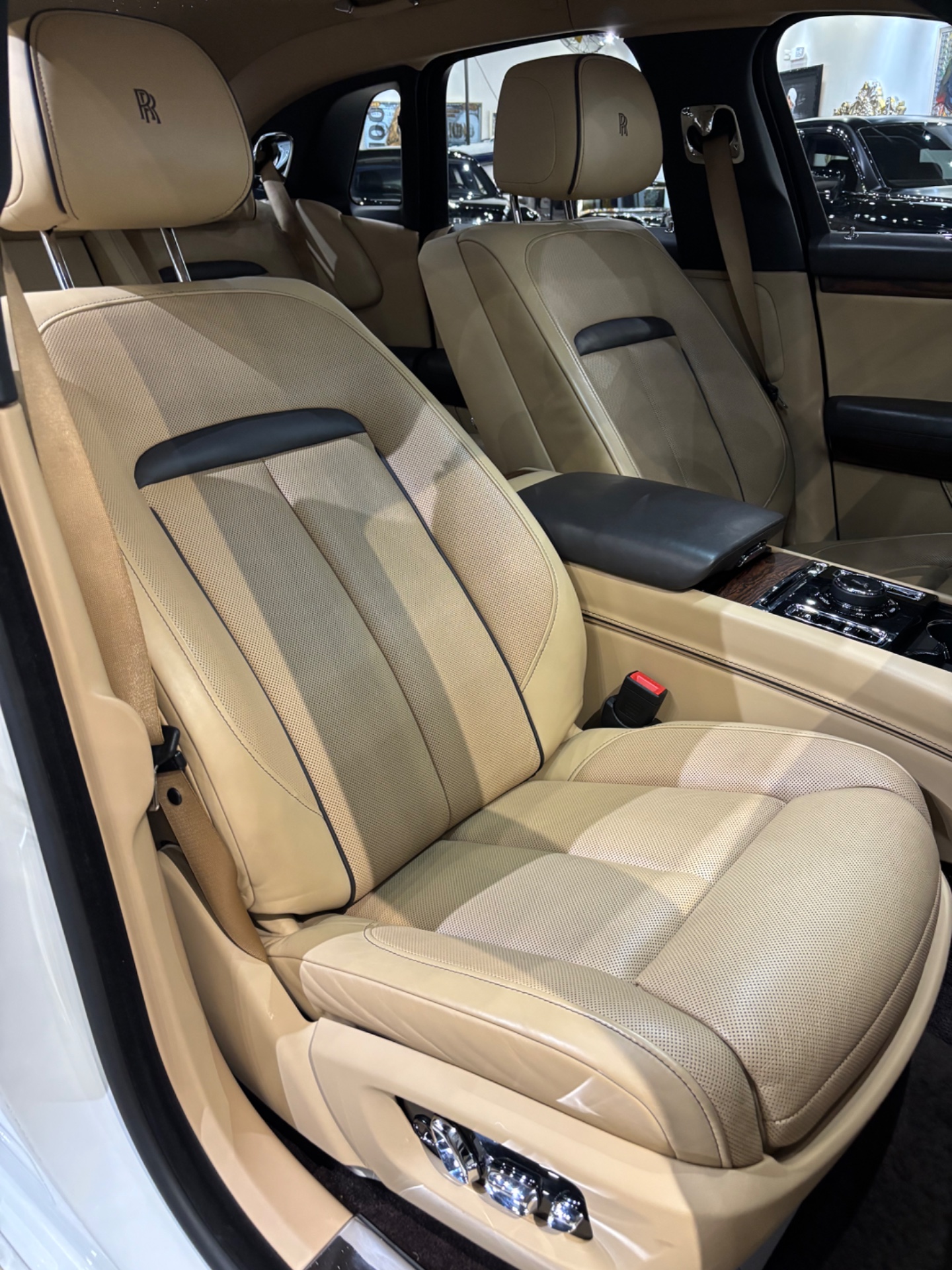 The New Auto Toy Store LLC - Used vehicle - SEDAN ROLLS-ROYCE GHOST 2021