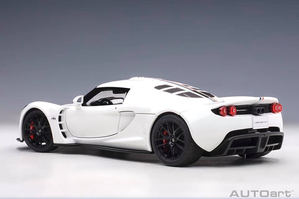 hennessey venom gt spyder world fastest edition white in 118 scale