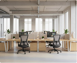Escritório equipado com cadeiras ergonômicas
