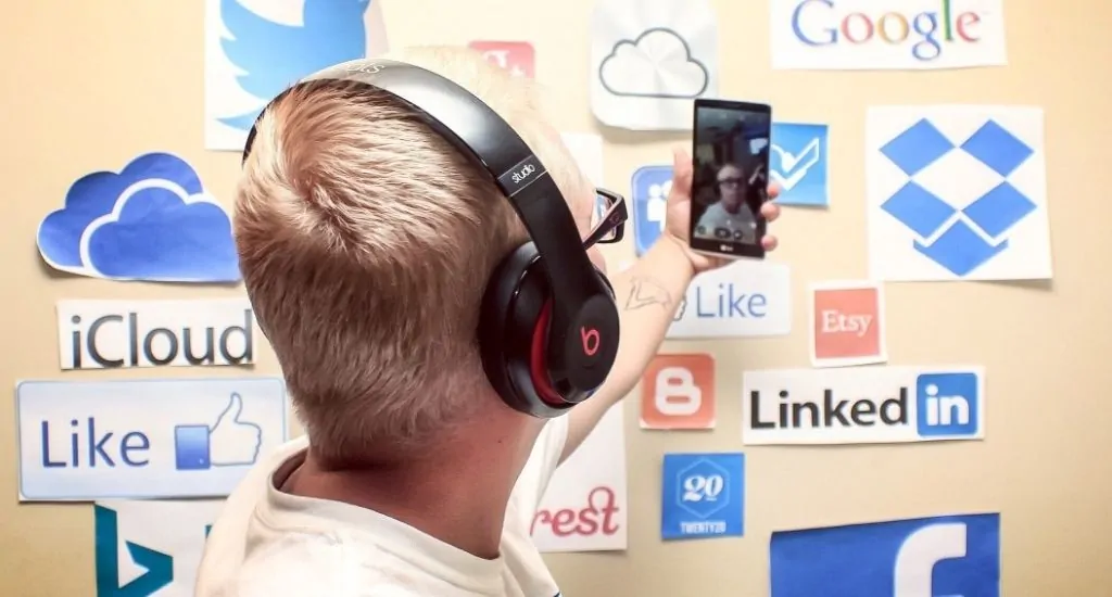 Entrepreneur taking profile picture for Twitter