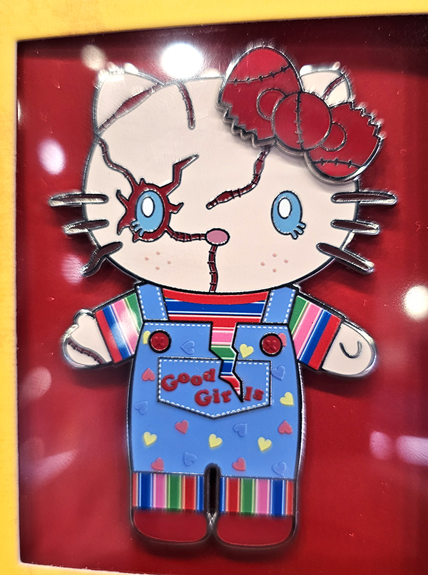 Hello Kitty Universal Studios Chucky Large Pin – Hedgehogs