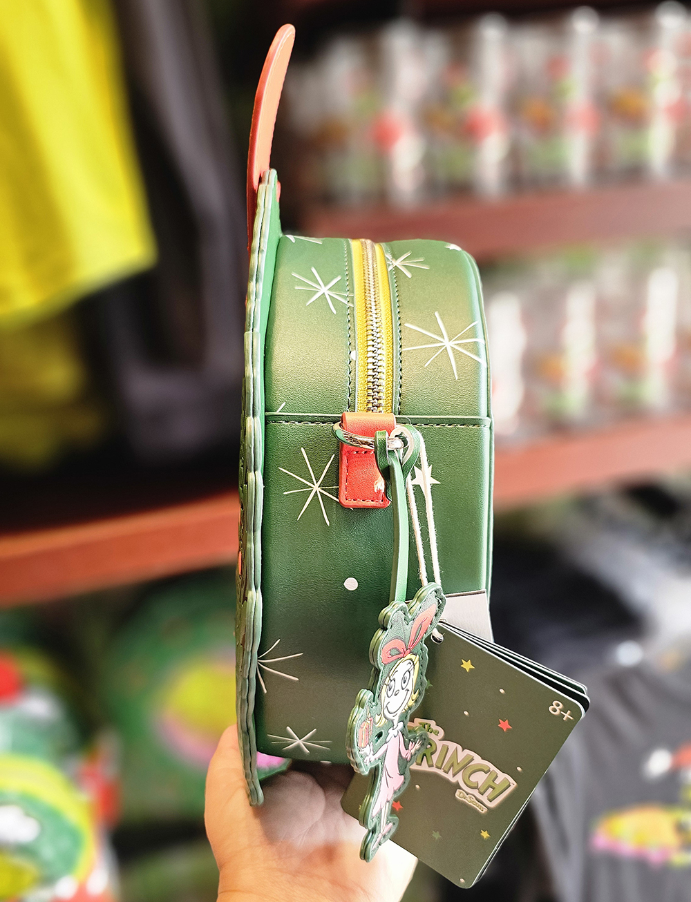 Universal Studios Parks The Grinch and Max Lenticular Wreath