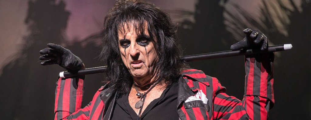 Alice Cooper en Domination: chin chin al que se lo pierda