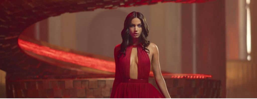 Campari lanza cortometraje protagonizado por Ana de Armas