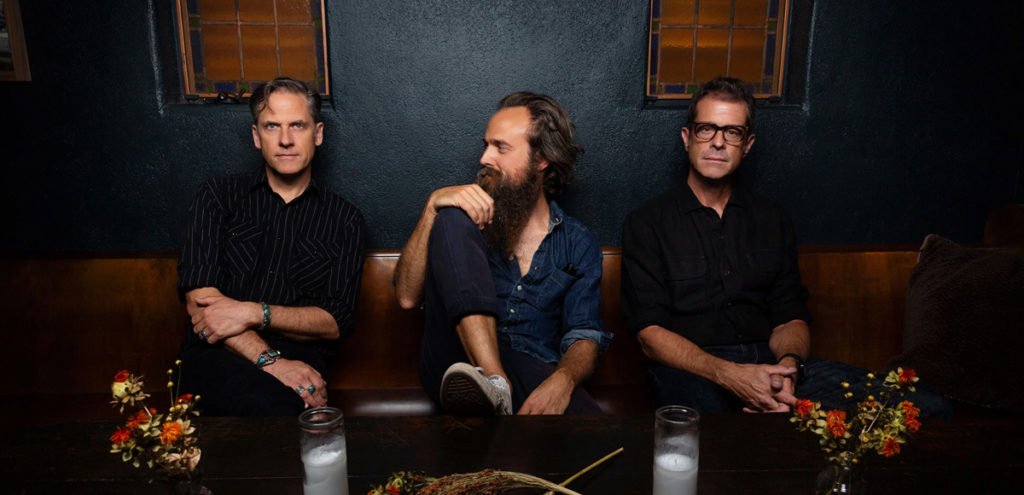 years-to-burn-colaboracion-iron-wine-calexico