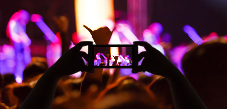 #EnMisTiempos: ¿Por qué habla la gente en los conciertos?