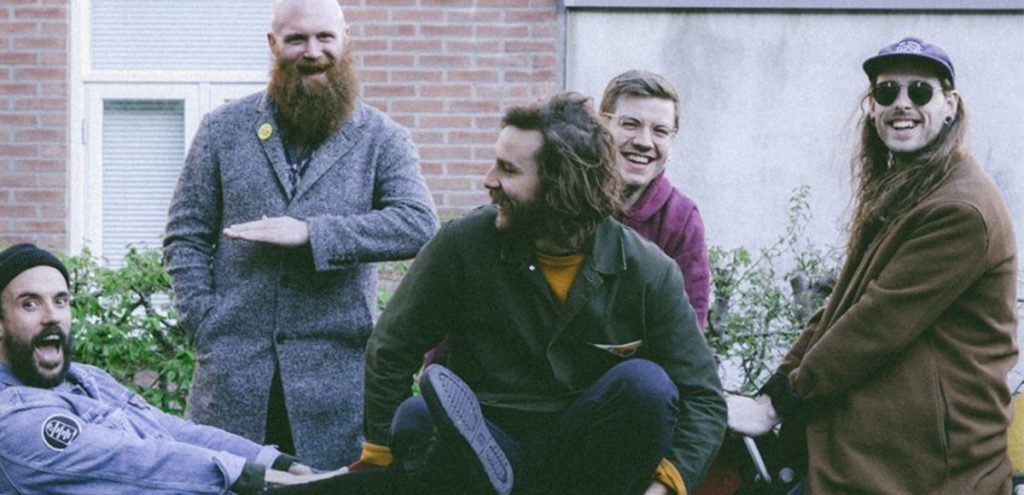 IDLES publica su nuevo disco en vivo desde Le Bataclan