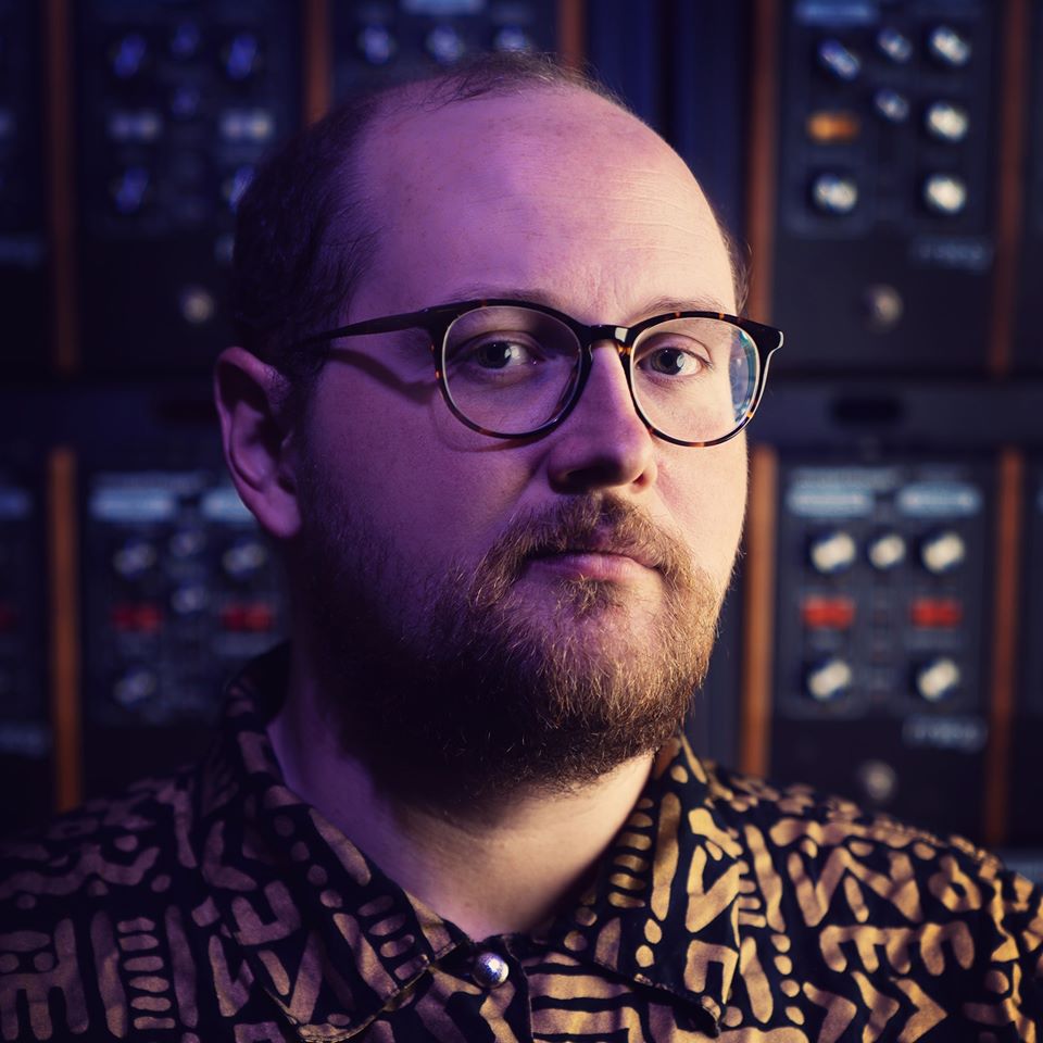 Dan Deacon: amigos imaginarios y una maraña eléctrica