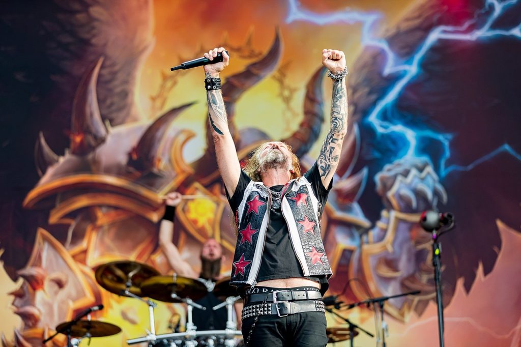 Hammerfall se une con Noora de Battle Beast