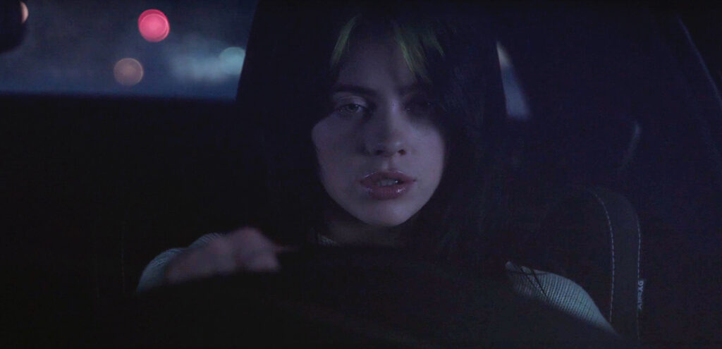 Billie Eilish dirige el video para “Everything I Wanted”