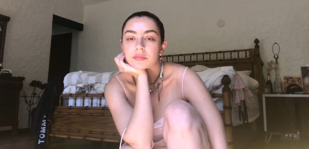 charli-xcx-video-forever