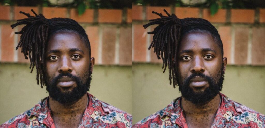 Kele Okereke de Bloc Party comparte video tocando ‘Kettling’ como protesta