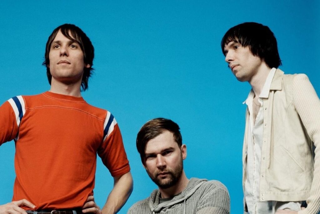the-cribs-nuevo-disco-pospuesto-2020