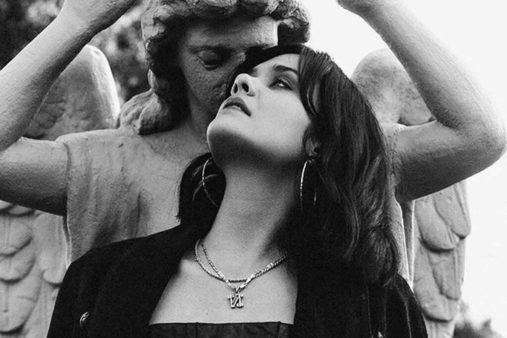 bat-for-lashes-cover-the-carpenters