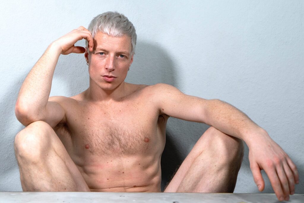 Café Marvin grietas de Bendik Giske