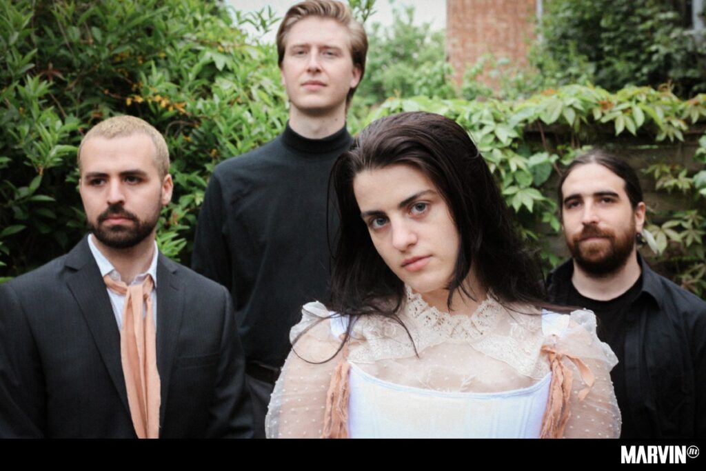 modern-woman-offerings-end-of-the-road