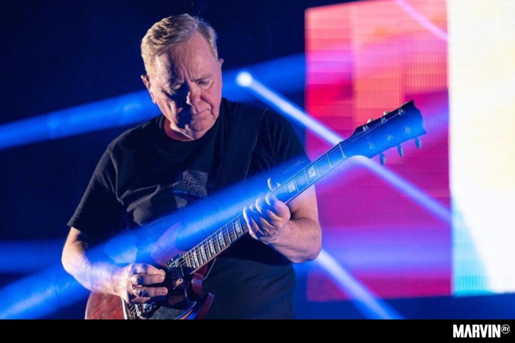 new-order-world-in-motion-euro-2020-nueva-merch