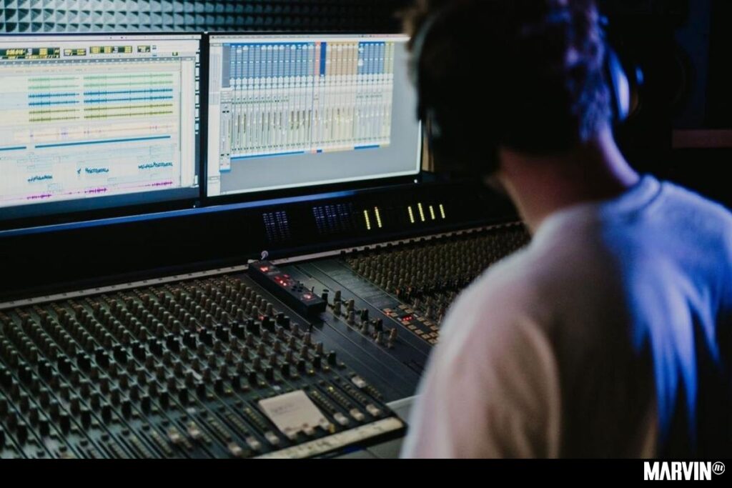 tunecore-musica-plataformas-dinero-digital-artistas-independientes(1)