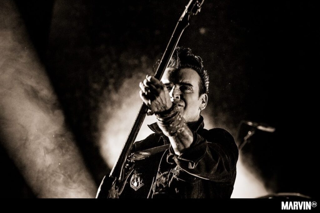 the-cure-simon-gallup-bajista-salida-anuncio