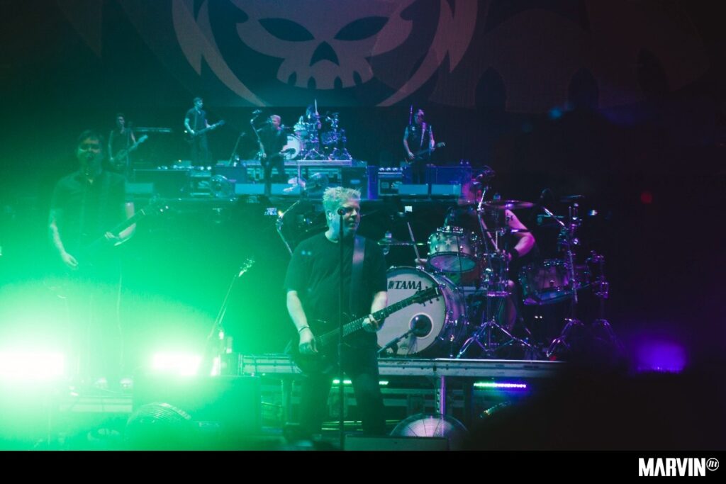 the-offspring-depedirlo-baterista-vacuna-covid-19