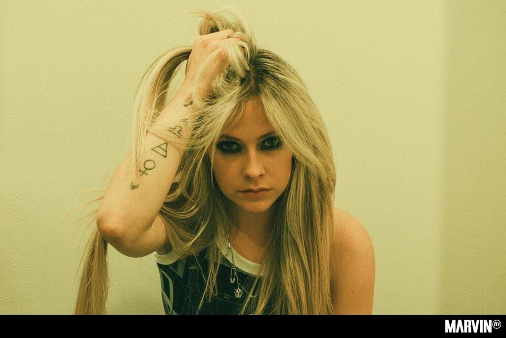 avril-lavigne-bite-me-nueva-cancion