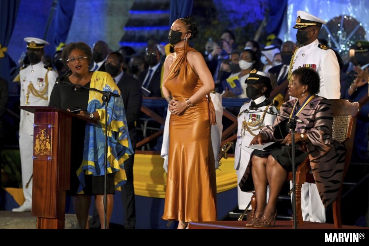 Rihanna es nombrada Heroína nacional de Barbados, el país independiente más joven del mundo