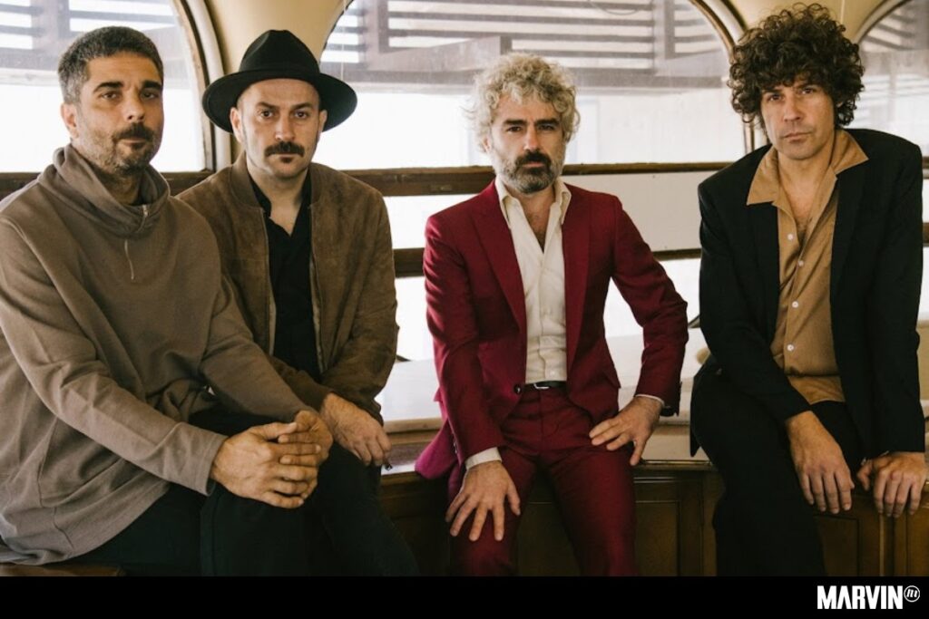 León Benavente y el poder del rock, la crítica y la contradicción
