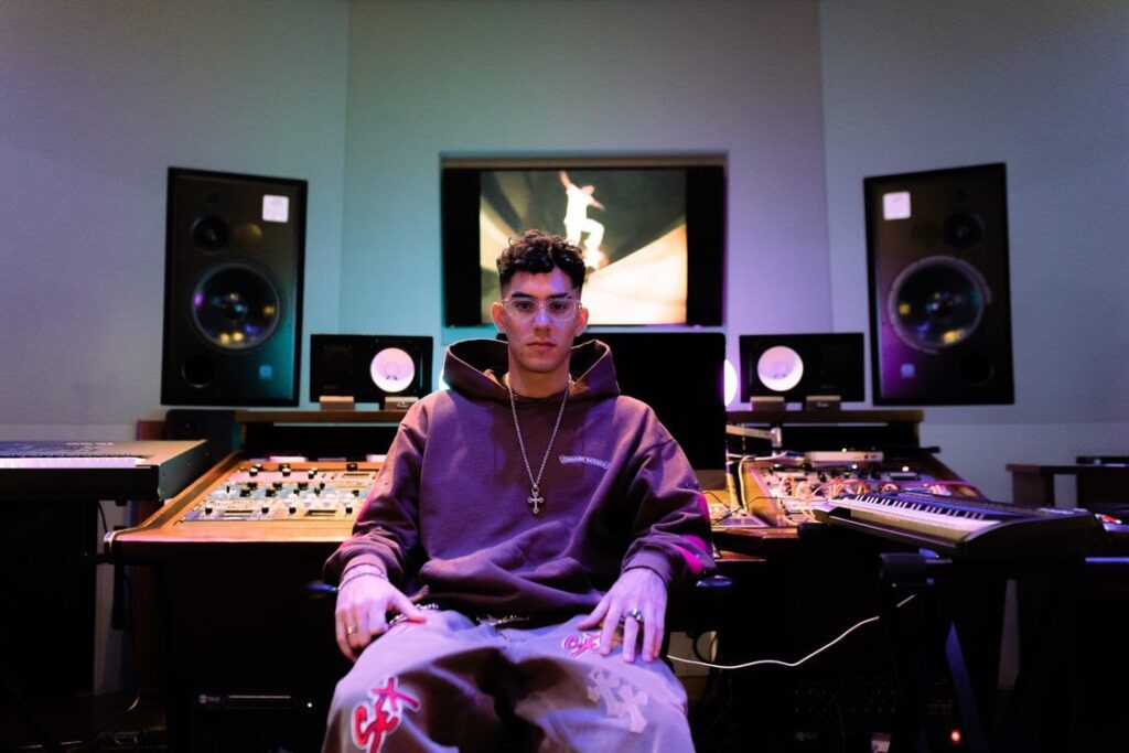 eydren rauw alejandro productor grammy 1