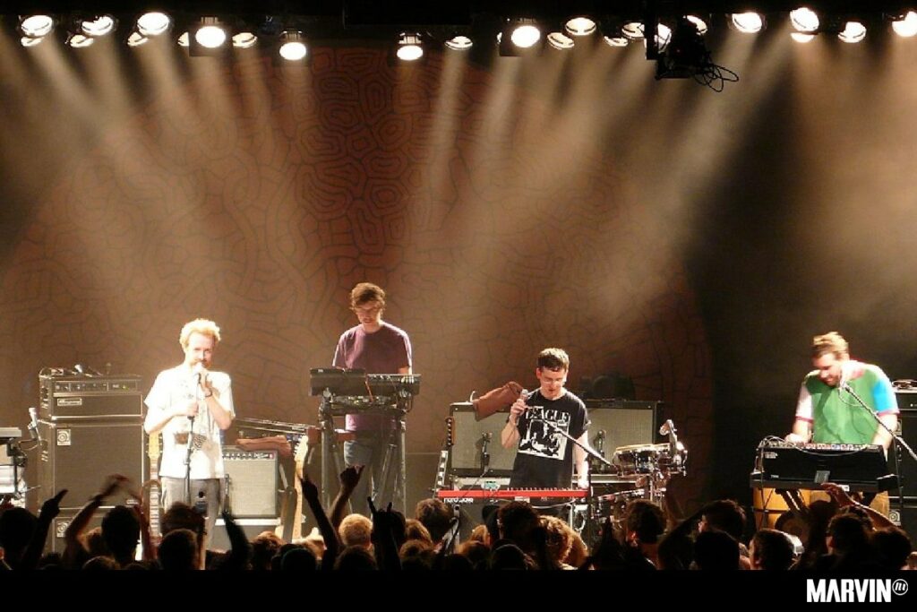 Hot Chip unen a André, el gigante, y Samuel Beckett en su nuevo sencillo