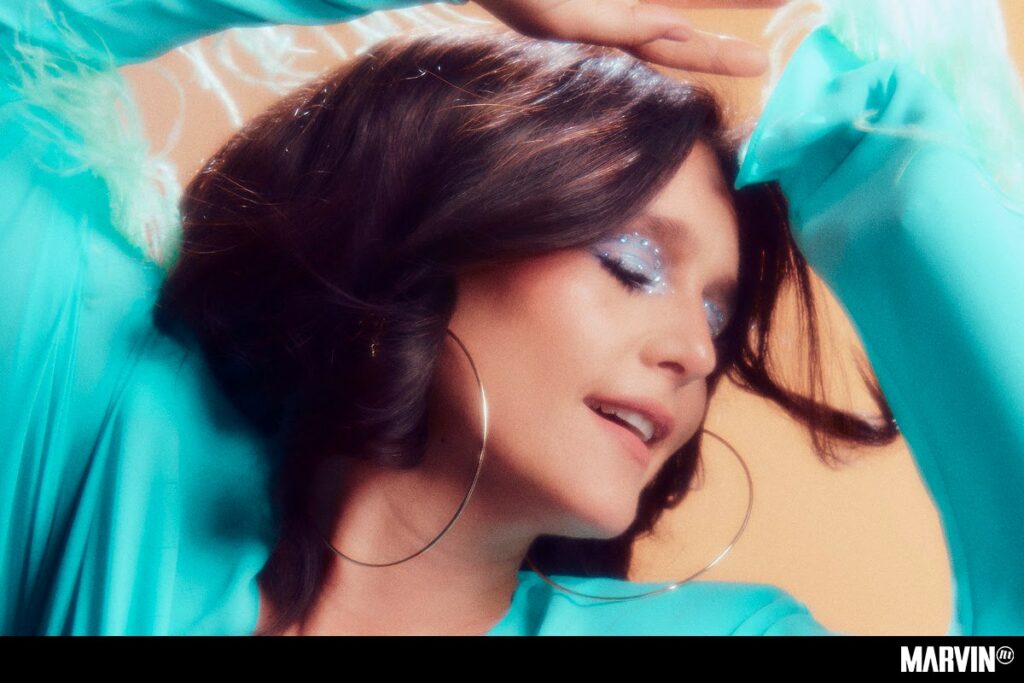 jessie-ware-whats-your-pleassure-andy-warhol-basquiat-reino-unido