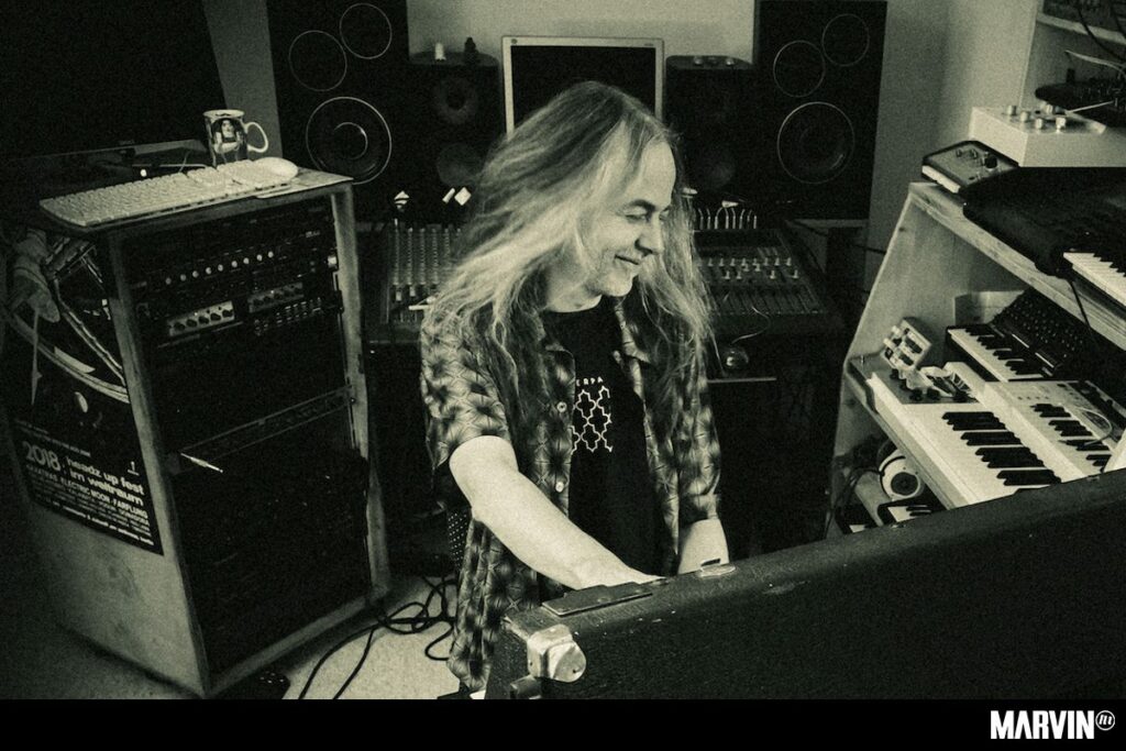 sula-bassana-nostalgia-sulatron-records-zone-six-electric-moon