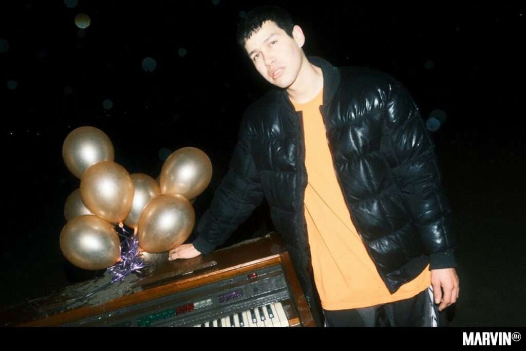 Desde Monterrey, Nuevo León, nos llega lo nuevo del productor Iván Ivengo, su tercer sencillo que suena a indie pop.