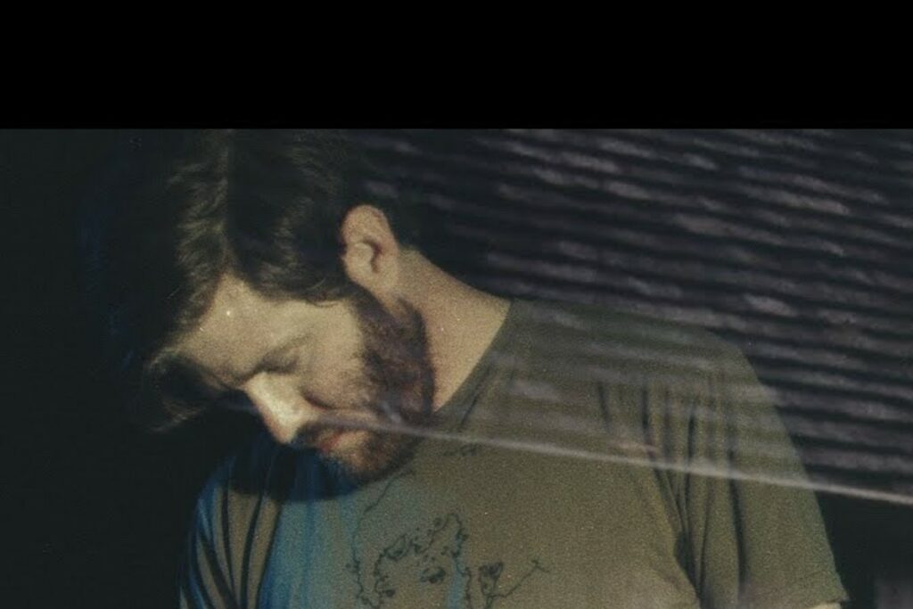 Café Marvin en el sendero de la supervivencia con Paperbark