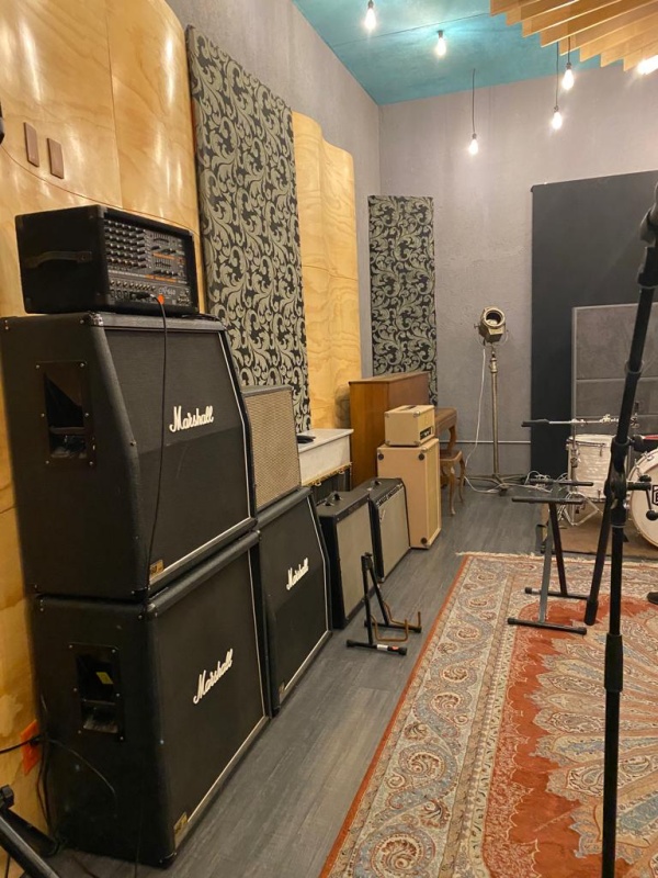 we rock co working produccion musical salas de ensayo eventos academia 5