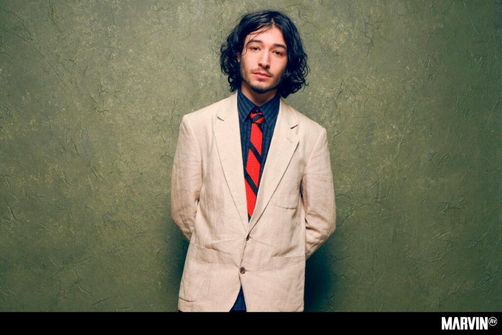 Ezra Miller consigue acuerdo de culpabilidad por cargos de robo en Vermont