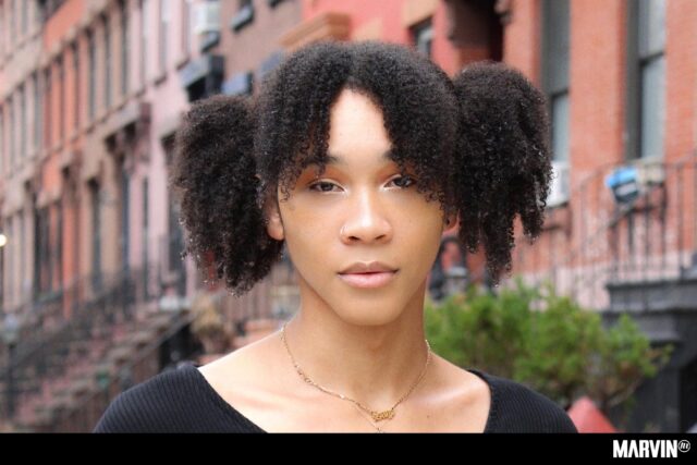 Café Marvin servido con bajos y gemidos de Introspekt