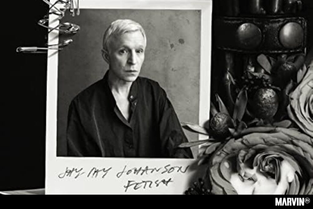 Jay-Jay Johanson: deslumbra con una joya fetichista