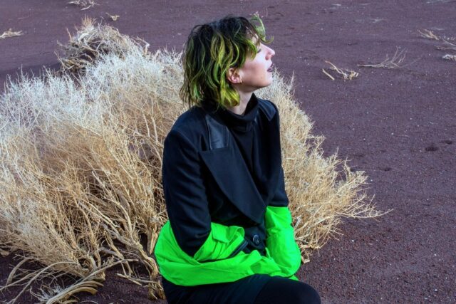 Café Marvin knocking nubes antes que puertas con Zoë McPherson