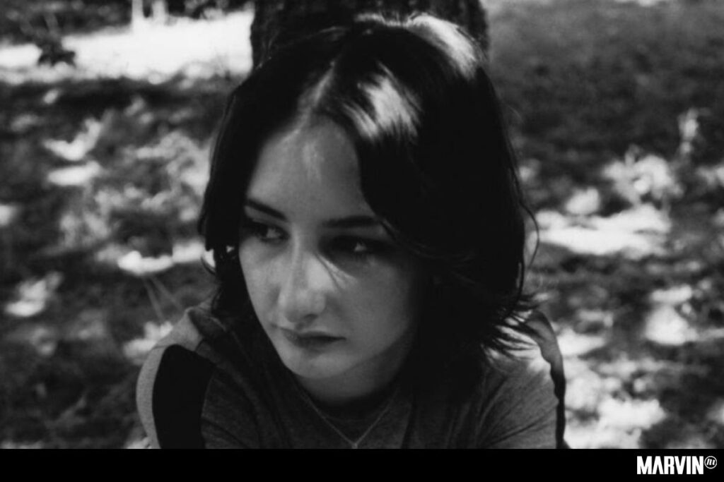 gglum-splat-secretly-canadian-emo-pop-ella-smoker
