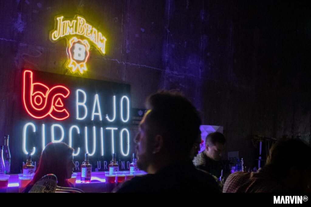 jim-beam-marvin-bajo-circuito-two-year-vacation