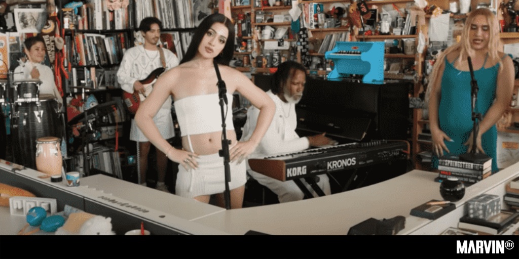 Villano Antillano inyecta su flow a los Tiny Desk Concerts