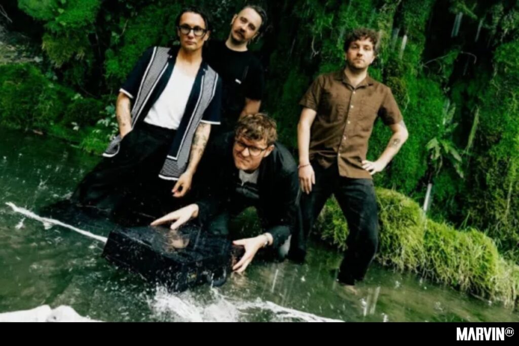 Yard Act: combativos y bailables en la fogosa “Dream Job”