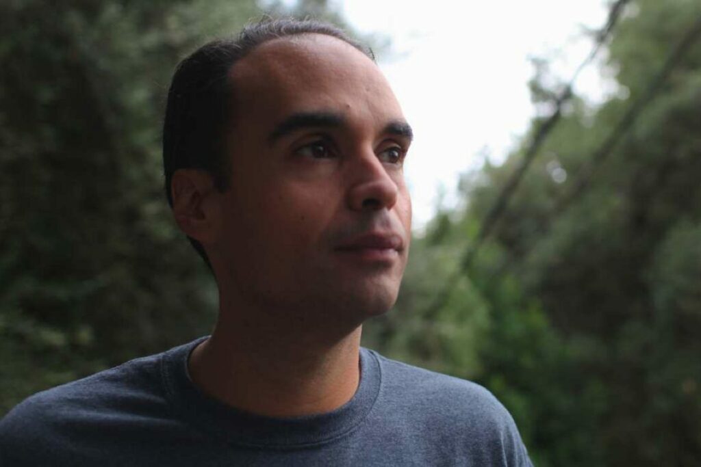 Café Marvin y el viaje por la espina dorsal con John Tejada