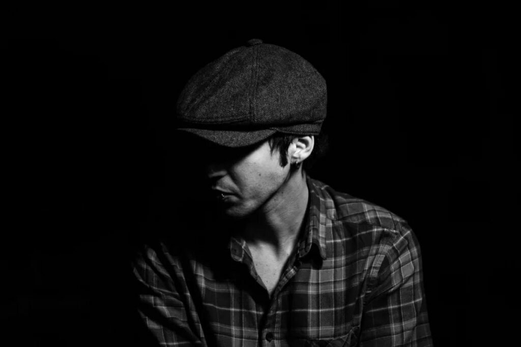 Café Marvin regando lo venidero con Feral